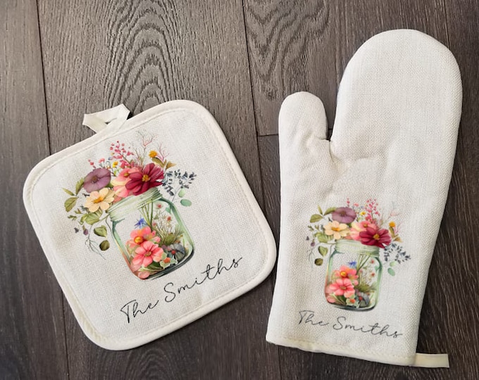 DesignsByManon Oven Mitt & Pot Holder