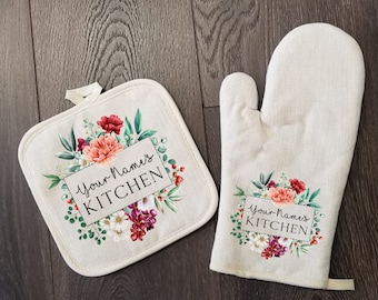 Personalized Oven Mitt & Pot Holder Set,  Floral Name Gift Set Wedding Bridal Shower Oven Mitts, Mother's Day, Custom Kitchen Set