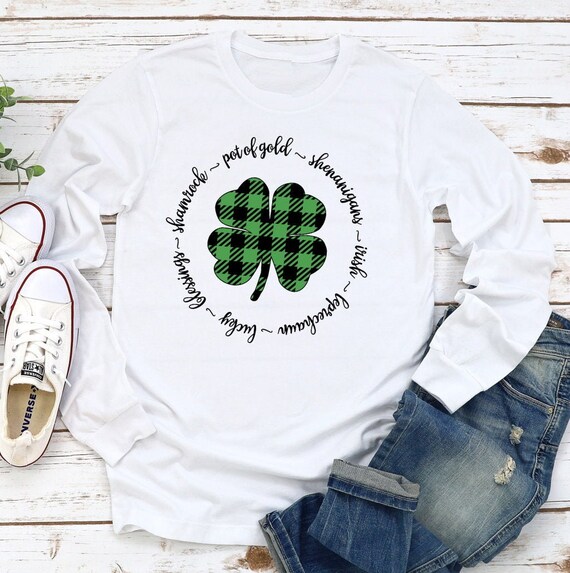 St Patricks Day Gift Kindergarten Teacher Plaid Shamrock T-Shirt St Patricks Day Gift Kindergarten Teacher Plaid Shamrock T-Shirt
