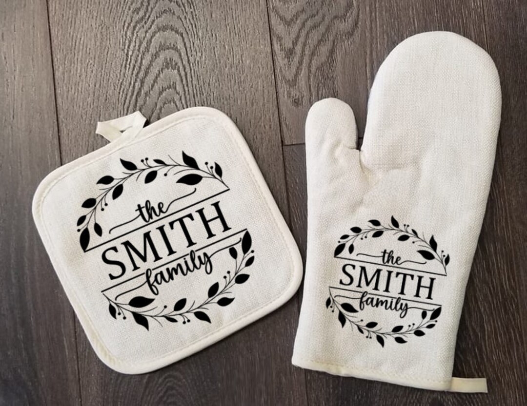 Kinloch Tartan Crest Oven Mitt And Pot Holder (2 Oven Mitts + 1 Pot Holder) main image 0