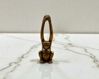 Estatua de mono de latón vintage, figura de simio en miniatura, amuleto de la suerte, decoración de escritorio, regalo