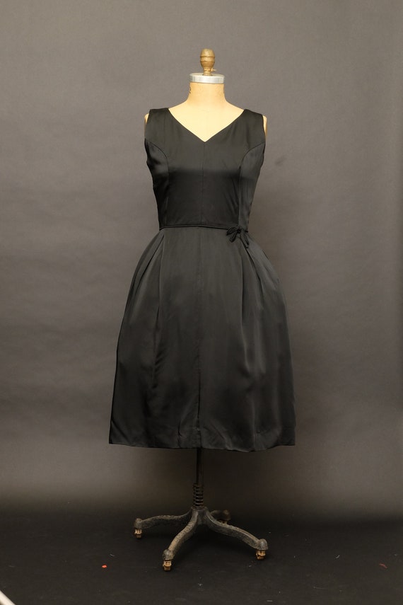 1950s Vintage Black Holiday Swing Dress