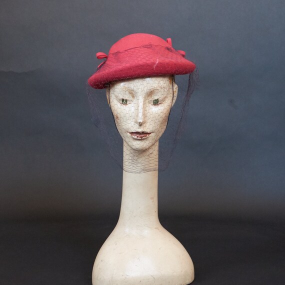 Vintage 1940s New Look Wool Hat With Netting