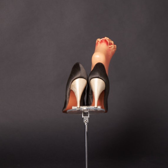 1960s Black and White Satin Heels Pumps - image 3