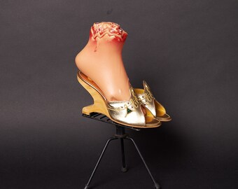 1950s Gold Jeweled Boomerang Heels Shoes