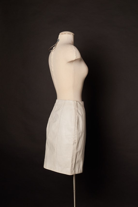 1980s Punk White Leather Zipper Skirt - image 2