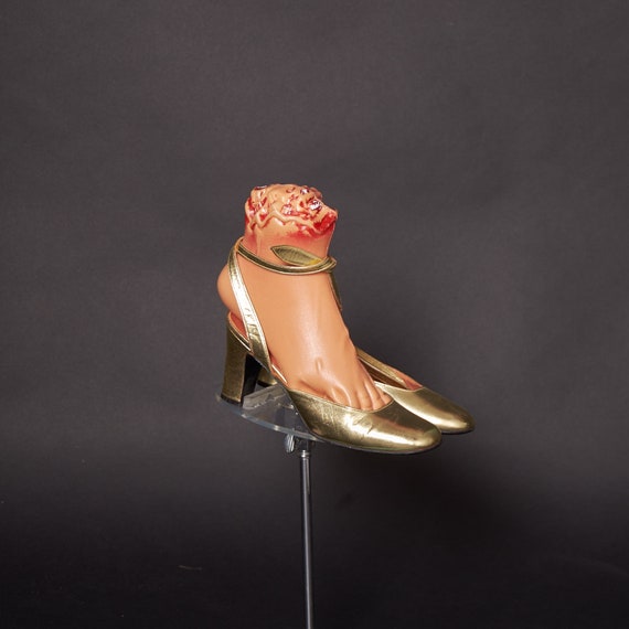 Origami- The Pierced Leather 1950s Style Gold Glittery High Heel Shoes Gold / 37