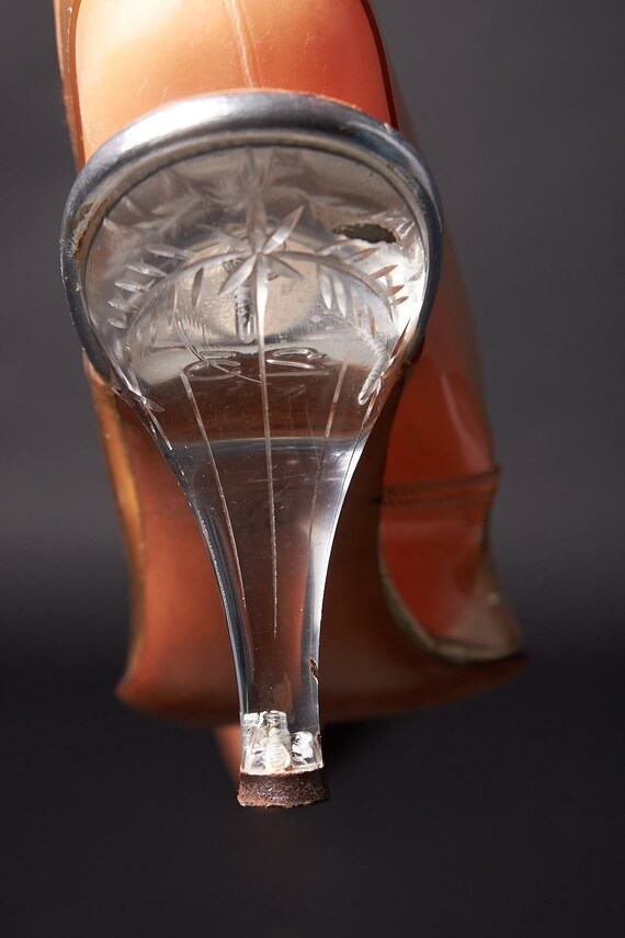 1950s Clear Plastic Carved Heels Shoes Slingbacks - image 8