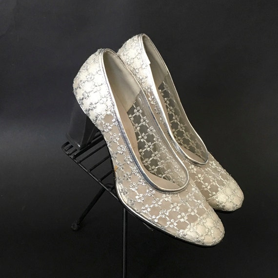 Vintage 1960s Silver Mesh Pumps Heels