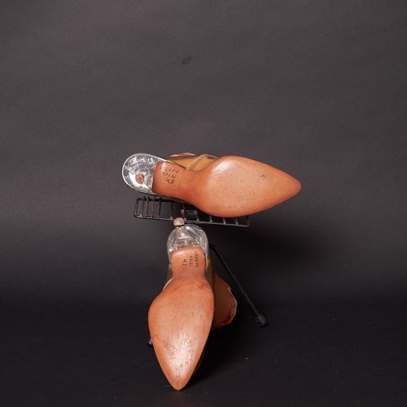 1950s Clear Plastic Carved Heels Shoes Slingbacks - image 5