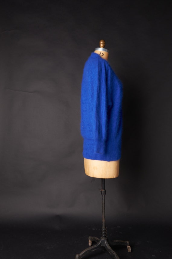 1980s Blue Soft Oversized Sweater - image 5