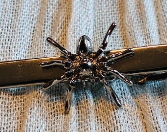 Spider Tie Bar Sliver Tone