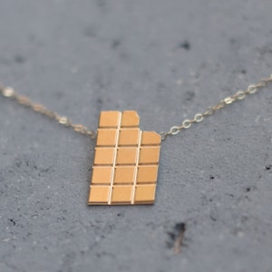 Gold SchokoladenKette, Schokolade Anhänger, Schokoladen Anhänger, Schokoladen Schmuck, Schokoladen süchtig Geschenk, Geschenk für Chocolatier, Schokoladen Geschenk
