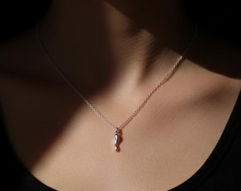 Silver Italian Horn Necklace, Hot Pepper Necklace, Silver Lucky Italian Horn Pendant, Chef Gift, Chili Pepper Necklace, Cornicello Pendant