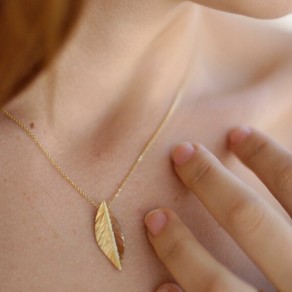 Gold plated leaf necklace sale