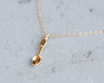 Collier cuillère en or, collier en or délicat, pendentif cuillère, collier simple de tous les jours, collier cuillère à café, bijoux cuillère, breloque cuillère dorée