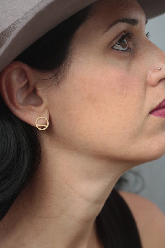 Hollow circle earrings deals