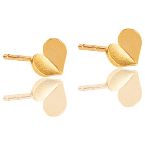 Gold Herz Ohrringe, Kleine Herz Ohrstecker, Gold Gefaltete Herz Ohrringe, Herz Posts, Freundin Geschenk, Valentinstag Geschenk, Herz Schmuck, Mädchen Geschenk