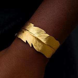Gold Feather Cuff Bracelet, Gold Cuff, Feather Jewelry, Leaf Bracelet, Boho Jewelry, Bridal Cuff, Gold Adjustable Bangle, Feather Bangle