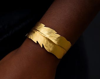 Gold Feather Cuff Bracelet, Gold Cuff, Feather Jewelry, Leaf Bracelet, Boho Jewelry, Bridal Cuff, Gold Adjustable Bangle, Feather Bangle