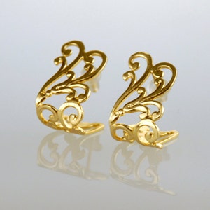 Boucles d&#39;oreilles en filigrane dorés, tenons en dentelle dorées, boucles d&#39;oreilles en dentelle, boucles d&#39;oreilles de mariage, bijoux en filigrane, boucles d&#39;oreilles d&#39;inspiration vintage, clous d&#39;oreilles féminins