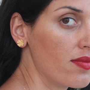 Clover Earrings, Clover Studs, Gold Four Leaf Clover, Gold Clover, Gold Leaf Earrings, Shamrock Earrings, Clover Jewelry, Good Luck Jewelry