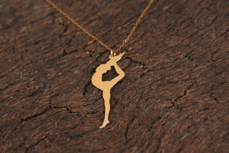 Gymnastics Keychain & Card Gift Set - She Believed She Could So She Did Charm Jewelry For Gymnasts - Team Gifts For Girls