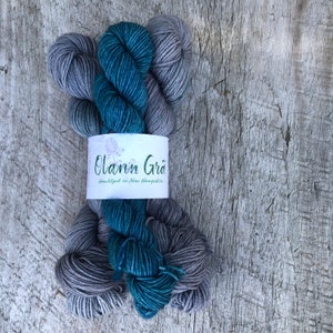 Hand-dyed Sock Yarn – Sock Set dark gray & blue – Fingering Weight yarn