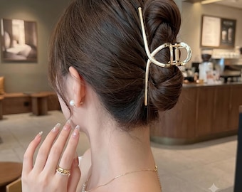 Französische Goldhaarkrallenspange, elegantes schickes Metallhaarzubehör, stilvolle minimalistische Haarspange, Modegeschenk für Frauen