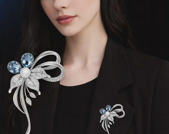 Romantische Vintage Blaue Kristallperle Bogen Pin, Eleganter Luxus Statement Brosche für Frauen