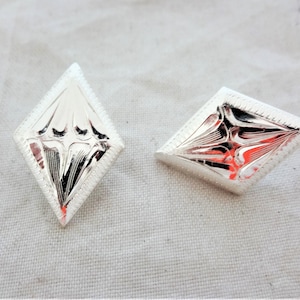 Nouvelle paire de pièces de costume diamants Hansen Western Gear Conchos à vis arrière plaqué argent matériel d'amure