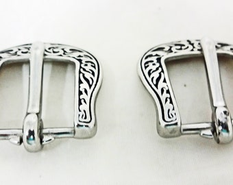 Nuevo par de hebillas tradicionales Jeremiah Watt para barra de talón, de acero inoxidable, con diseño floral negro, herrajes para aparejos de caballo estilo western, correas de espuelas y cabezadas.