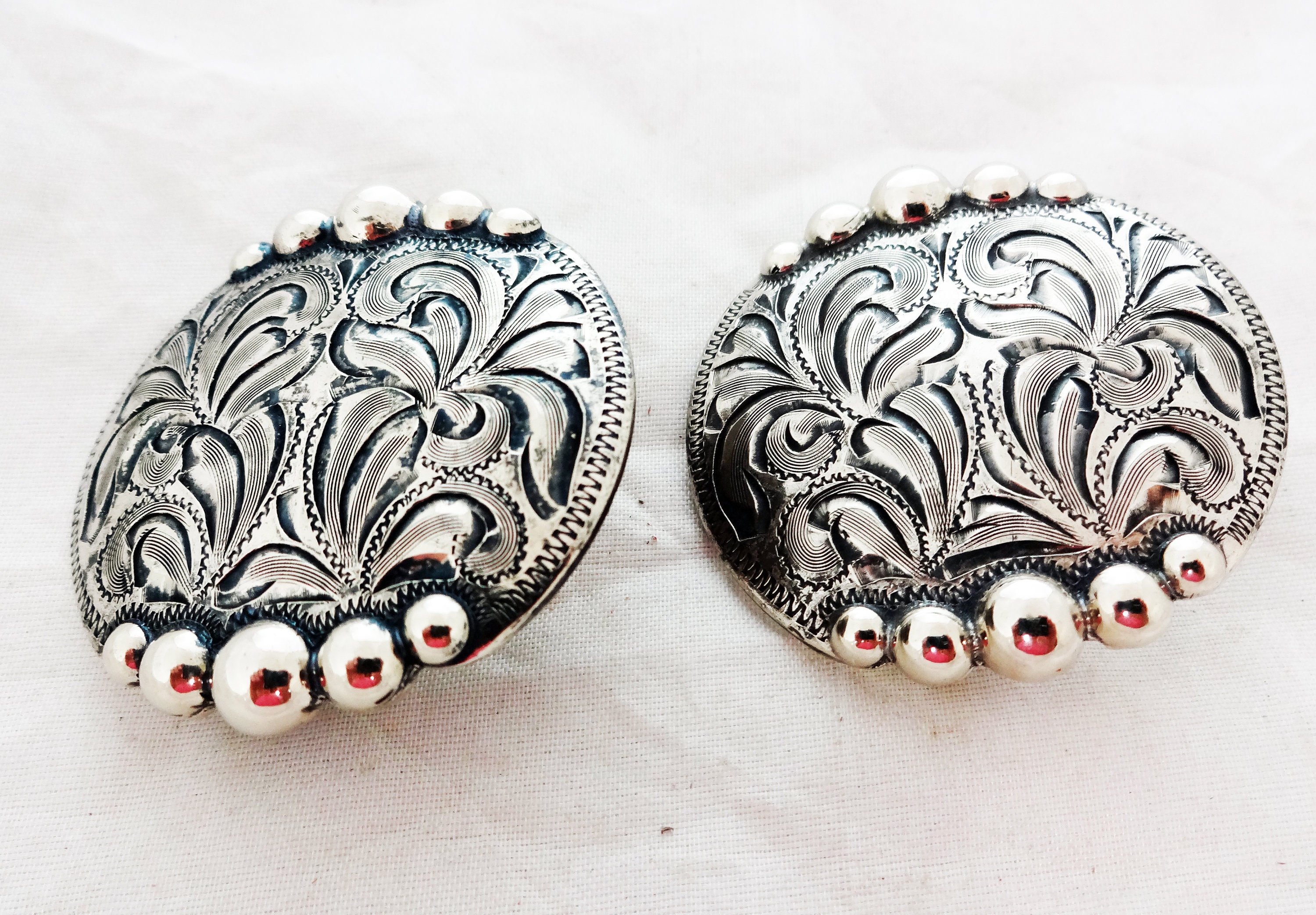 7427 Country Chic Statement Western Burnished Silver Tone Conchos On Link Western Conchos | Boot Barn main image 3