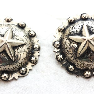 Pair Antiqued Yuma Star Pico Berry Conchos Bridle Loop Backs Hansen Western Gear Horse Tack Headstall Silver Plate Scarf Slides