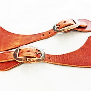 Paar Spur Träger Cowpuncher Hermann Oak Harness Leder Western Antik Kupfer Warenkorb Schnallen Westküste Tack Erwachsenen Pferd Tack