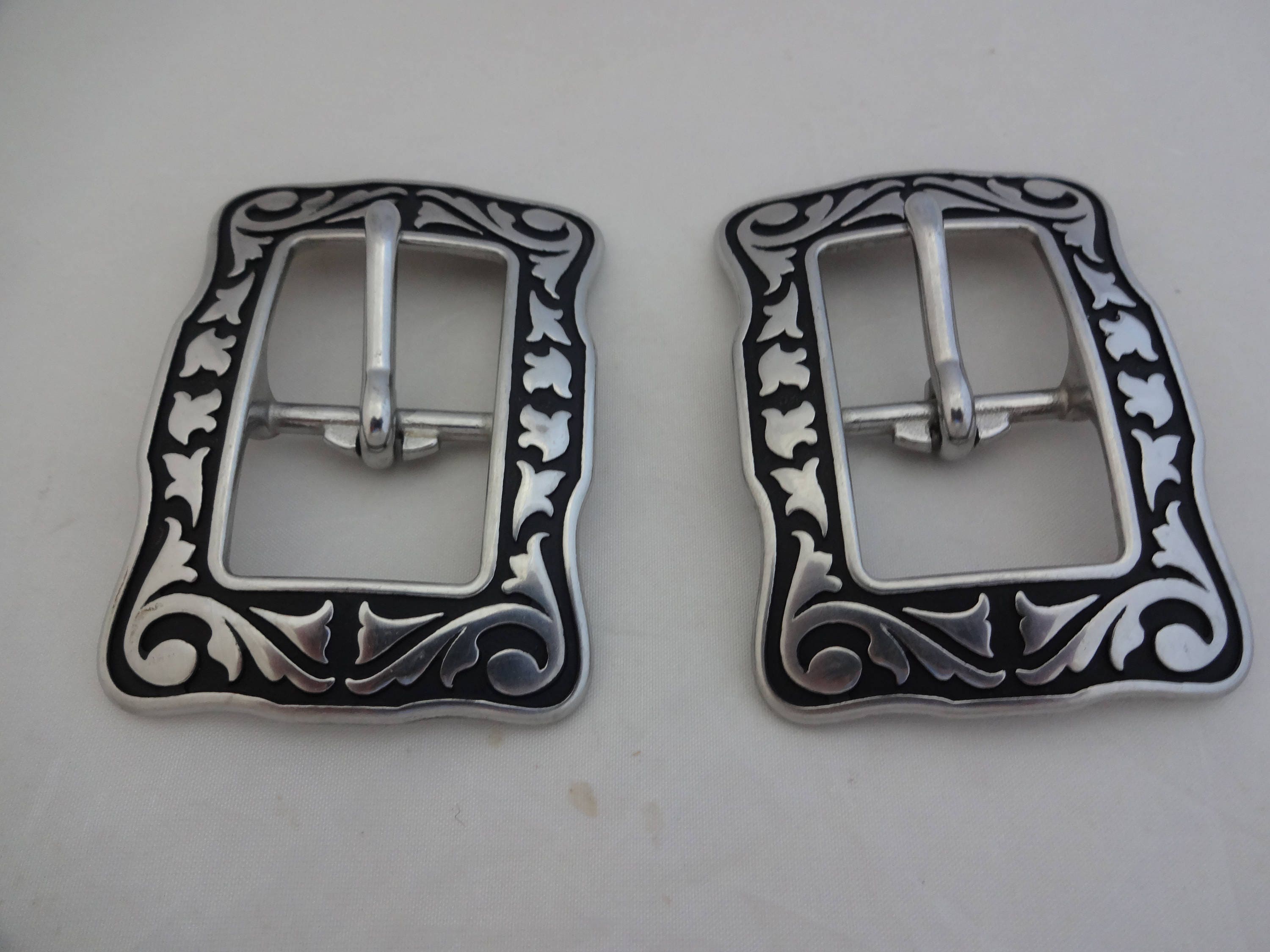 American Tack Hardware for sale Only 2 left at 75