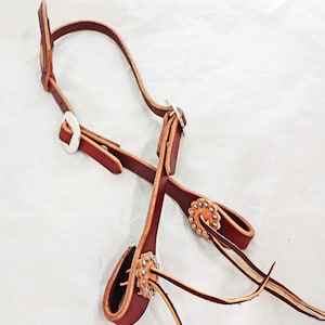 Ein Ohr Brustriemen Hermann Eiche Englisch Bridle Leder Silberplatte graviert Warenkorb Schnallen entdeckt Rosetten Wasser Krawatten Pferd Tack