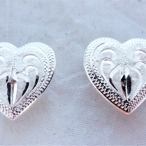 Nouvelle paire de pièces de costume pour cartes coeurs Hansen Western Gear Conchos à visser à l'arrière plaqué argent matériel de sellerie