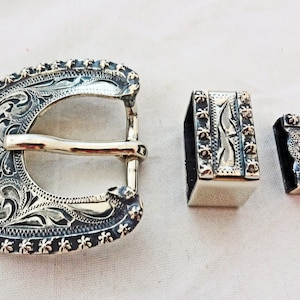 Neue Hansen Wester Zahnrad 3-teilige Schnallen-Set halter Schlaufe & Spitze Antiqued Blumen Pferd Tack Hardware Gürtel Neusilber