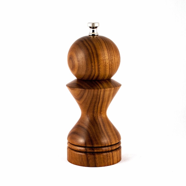 Salt Mill, 6 Inch Walnut salt mill, 6 Inch Walnut saltmill, salt grinder, Wedding Gift, Housewarming Gift, Christmas Gift