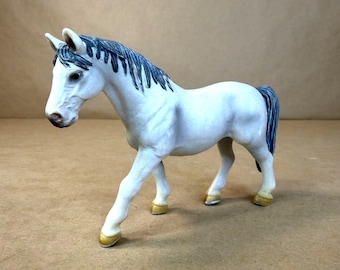 Schleich 13603 Yegua Lipizzana retirada / Variante 2005 / Am Limes 69 Marca de dirección