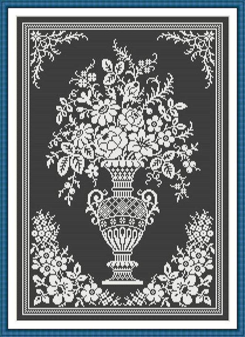 Monochrome Vintage Floral Vase Counted Cross Stitch Pattern Etsy Italia