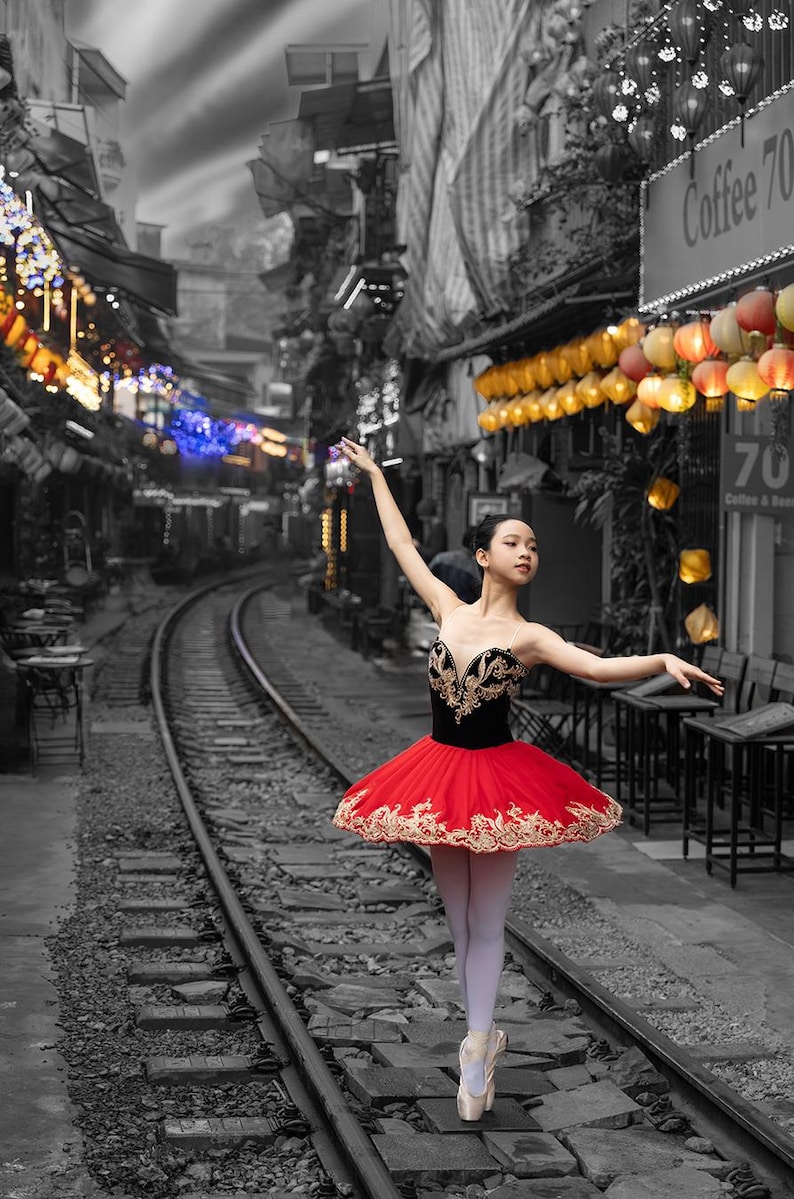 Dancer in the Old Quarter Hanoi With Selective Color - Etsy