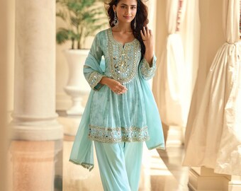 Conjunto Salwar Kameez de Seda, Simar Pakistani de 3 peças, com bordados em espelho e fios metálicos (Zari).