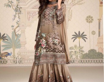 Sharara-Anzug mit Blumenmuster, brauner Digitaldruck, Designer-Ensemble aus Chinonseide