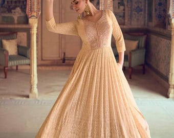 Vestido de seda paquistanês, cor pêssego, em georgette legítimo, conjunto com dupatta combinando.