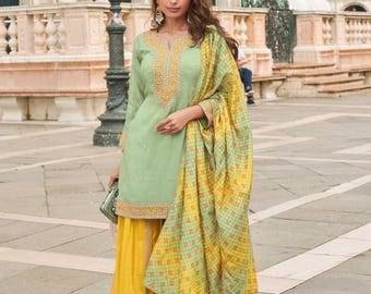 Hellgrüner Paillettenanzug: Designer Silk Partywear, Zari Dori Arbeit, Festlicher Pakistanischer Indianer