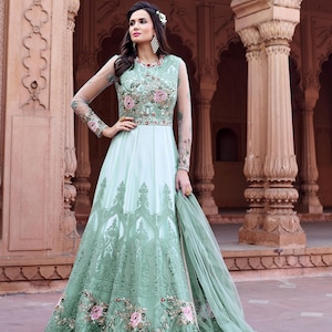sachin and babi light blue dress Naeem Khan Fall 2025 Ready-to-Wear Fashion Show main image 1