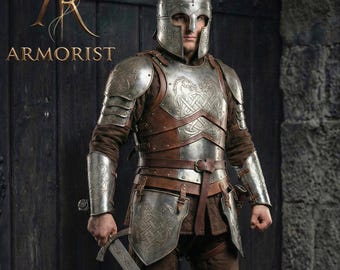 Keltische Drachen gravierte Stahlrüstung | Vollanzug Wikinger Kriegerin Platte und Leder | Handgefertigte Paladin-Rüstung | Fantasy-LARP-Outfit