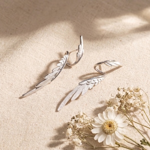 Ängelvingeörhängen, Silverfjäderhängande örhängen, Långa älvkärnhängande örhängen, Eleganta balsmycken, Mors dag-present till henne bild 10